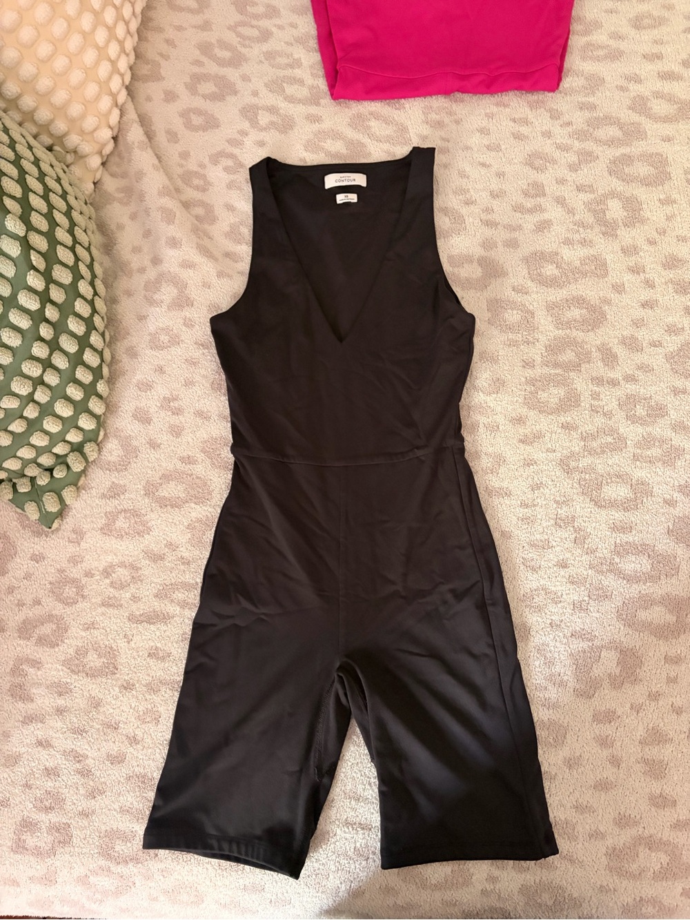 Aritzia - Babaton Contour One-Piece Romper